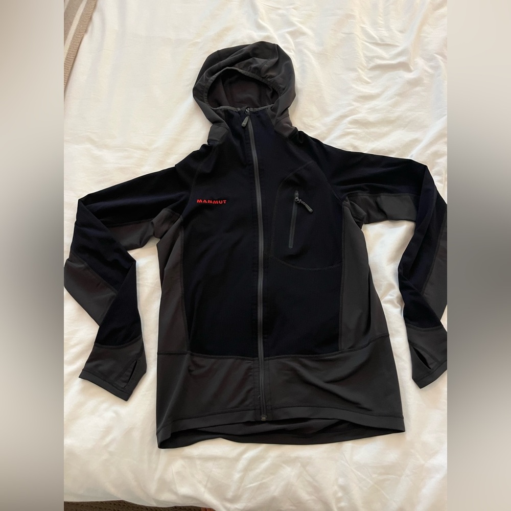 Mammut Men's Black Softshell Jacket
